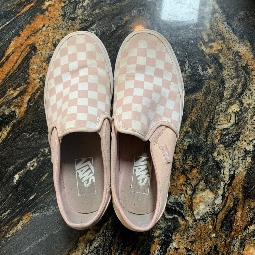 pink checkered vans